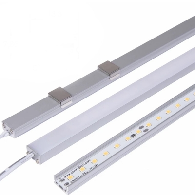 Surface mounted linear lamp