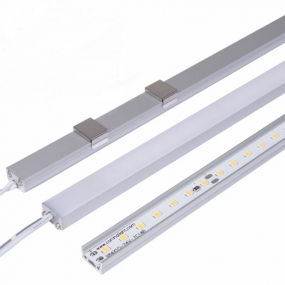 Magnetic Linear Light